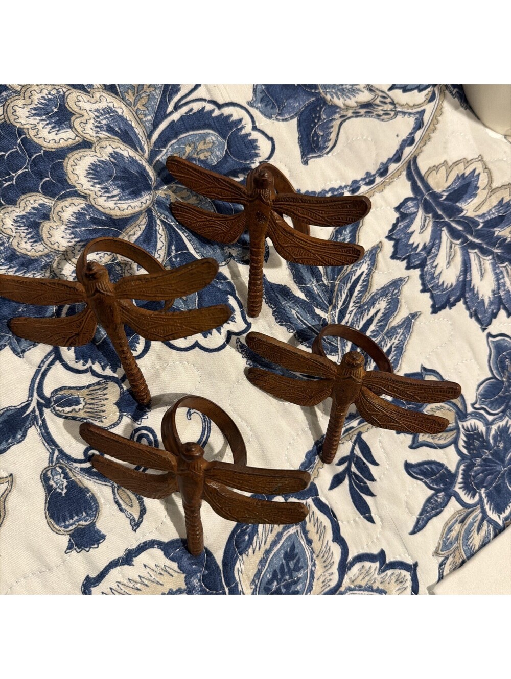 Set of (4) Rustic~Detailed~Cast Metal DRAGONFLY Napkin Rings~Excellent condition